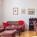 Апартаменти Dominik With Garage Parking Close To The Center Задар