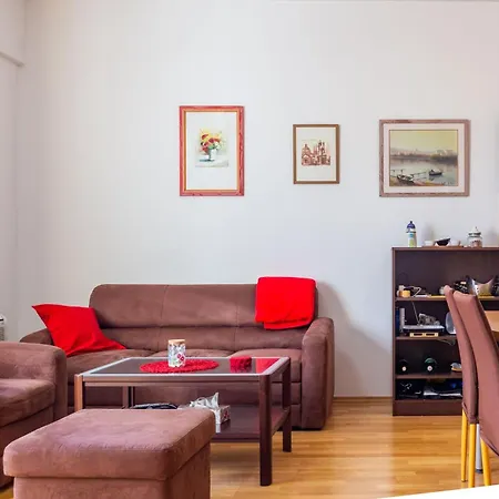 Daire Dominik With Garage Parking Close To The Center Zadar
