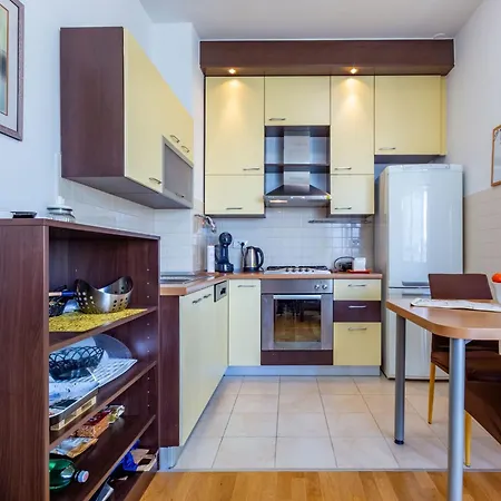 Apartman Dominik With Garage Parking Close To The Center